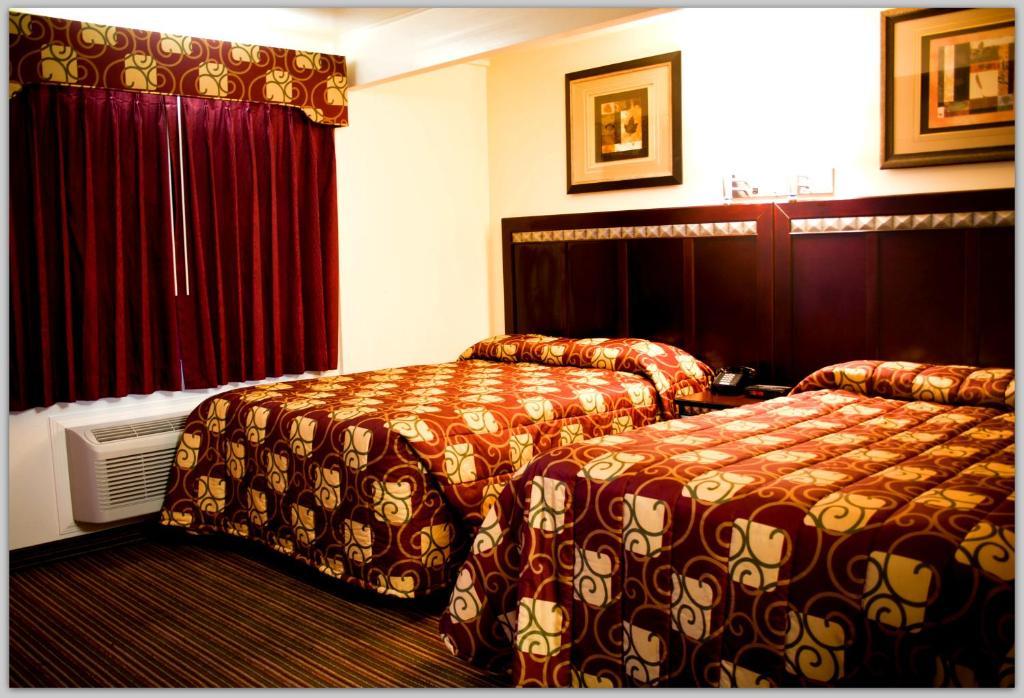 Whispering Palms Inn Дел Рио Стая снимка